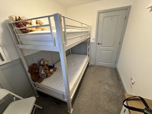 Photo 25- click for photo gallery